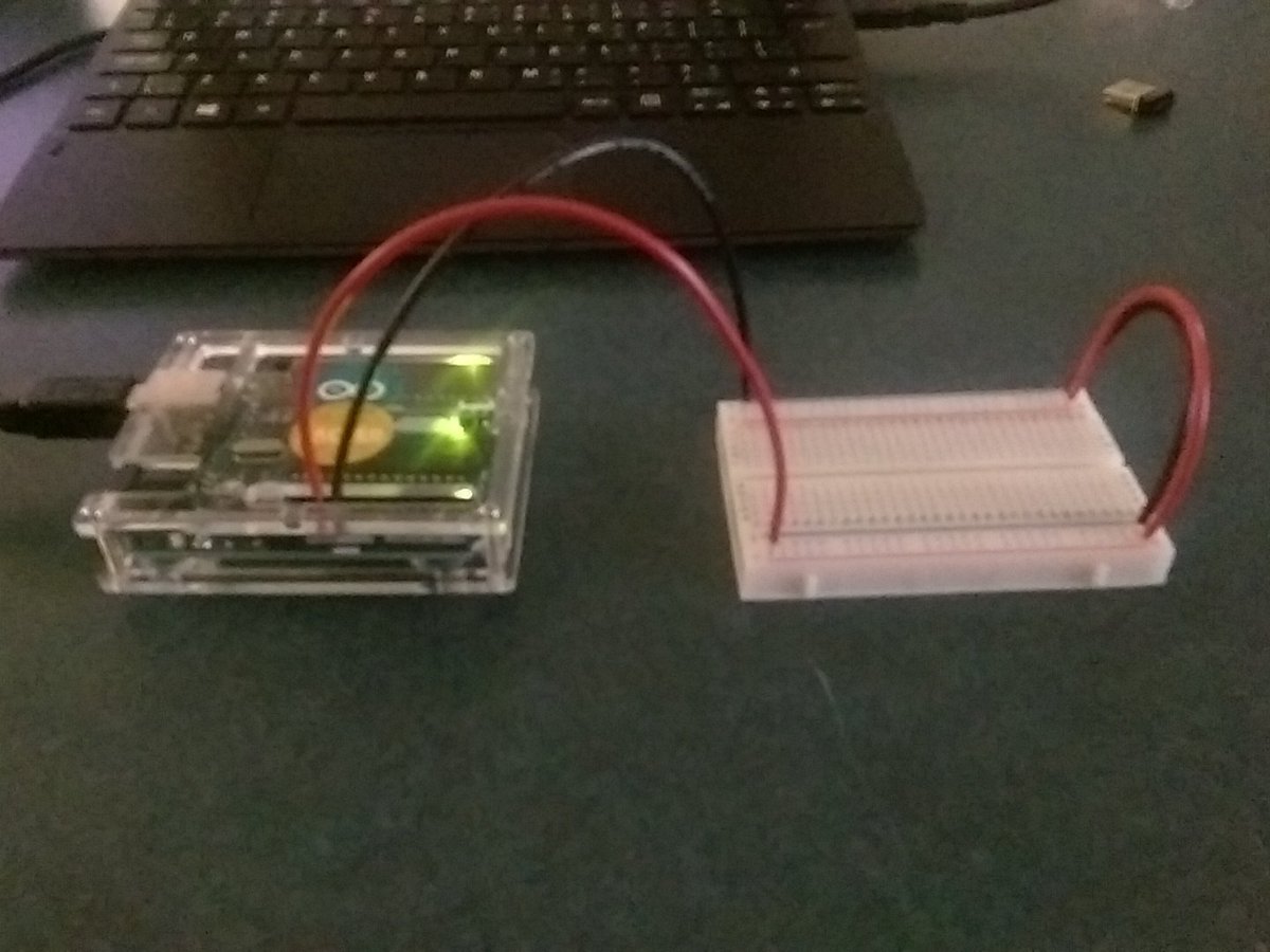 EvanFP88's tweet image. First circuit ever! It does nothing at all!

💪

#Arduino101 #Arduino