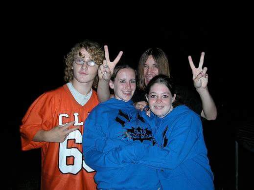 MsGillster's tweet photo. Happy #ThrowbackThursday! #highschool #sophmore #2006 https://t.co/CaH3AJXggb