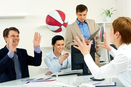 Happy #FunAtWorkDay! Here are a few tricks to make your day at the #office more fun. ow.ly/XwtBV