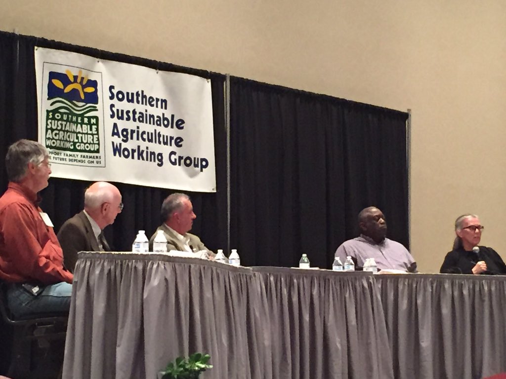 ilikefwords's tweet photo. #sawg2016 panelists share stories to celebrate 25 yrs! So proud to rep @RootsMemphis today!  #ForTheLoveOfFarming https://t.co/yERP0V17V7
