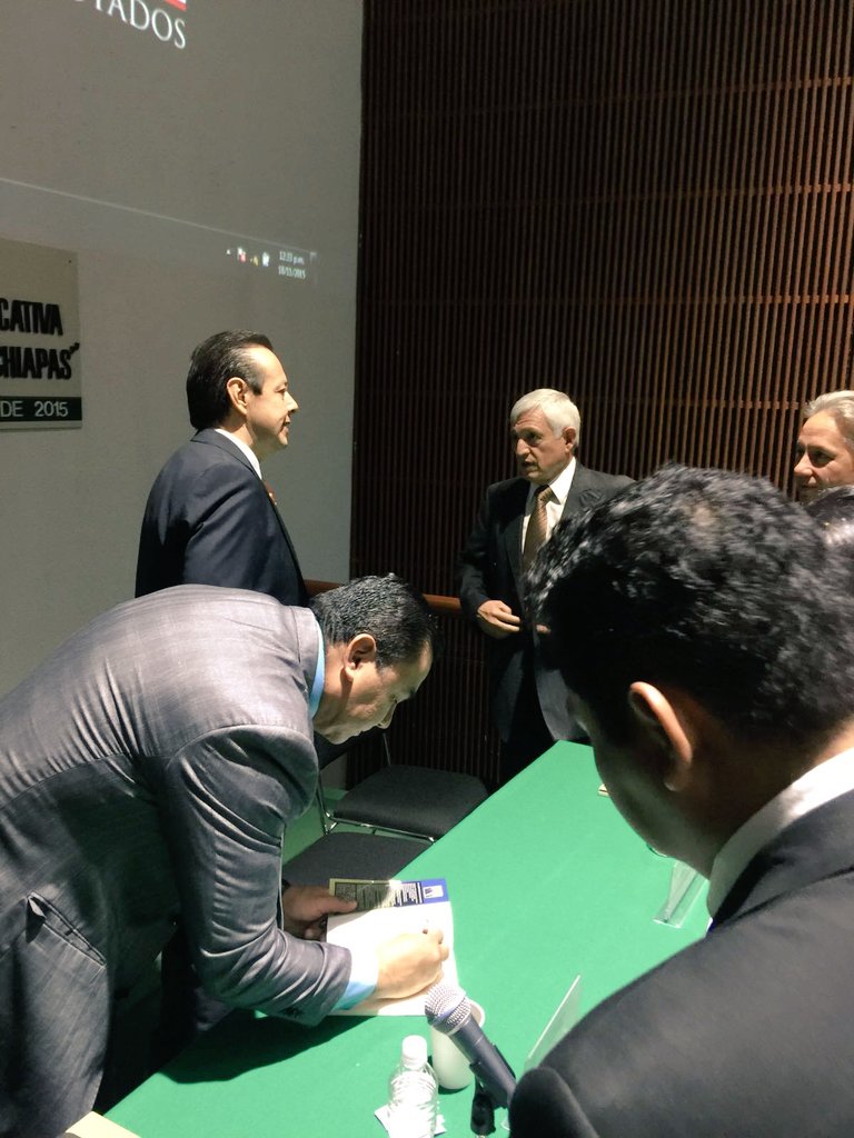 Dr_RodolfoCalvo's tweet photo. @Rodolfo_Calvo También se presentó en el Congreso de la Unión y en el Congreso del Estado de Chiapas. https://t.co/NYlw42liZq