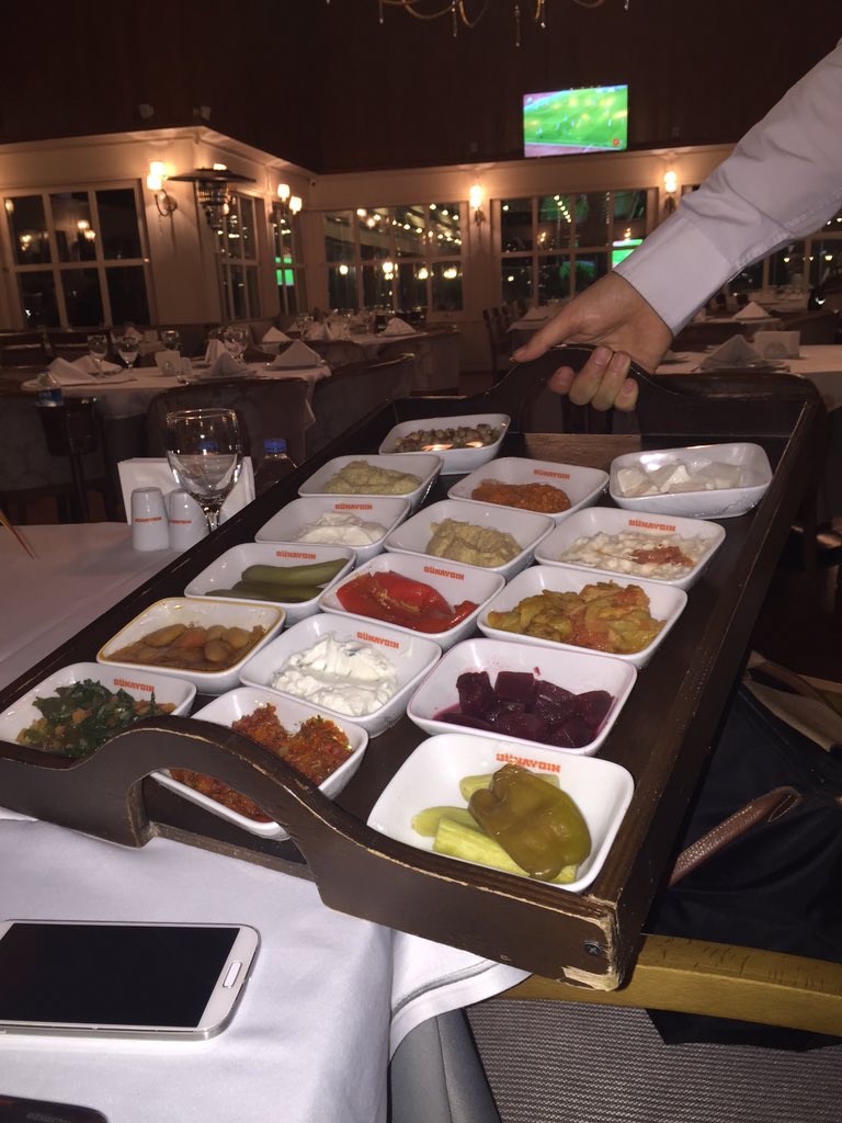 JuliaSanchezIE's tweet photo. Visiting Alumni in Istanbul #thankyou #wonderfulpeople #epic @IEAlumni https://t.co/H4Wbn1DCDQ