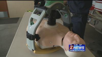 TMFPD's tweet image. Check out our new #ChestCompression device thanks to @VaughnHartung! bit.ly/1OZcNtD @KTVN  #CPR #savelives