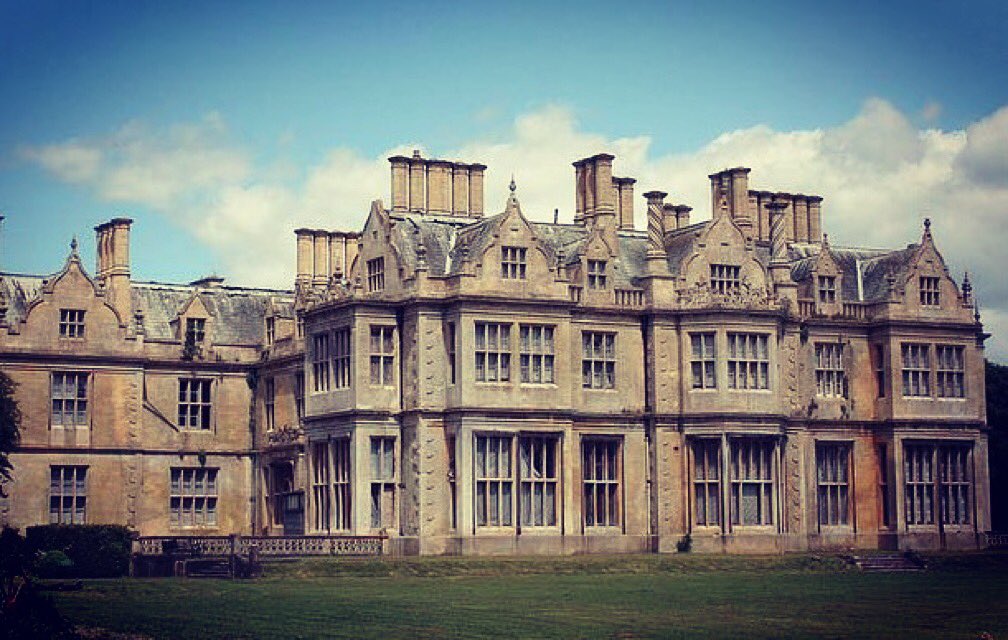 MuseumOfCurio's tweet photo. Revesby Hall Paranormal Investigation the 21st may 8:30pm till 2am. Are You Ready To Join Us https://t.co/jqYaOQ9Jbe https://t.co/ZEQyxQRNC1