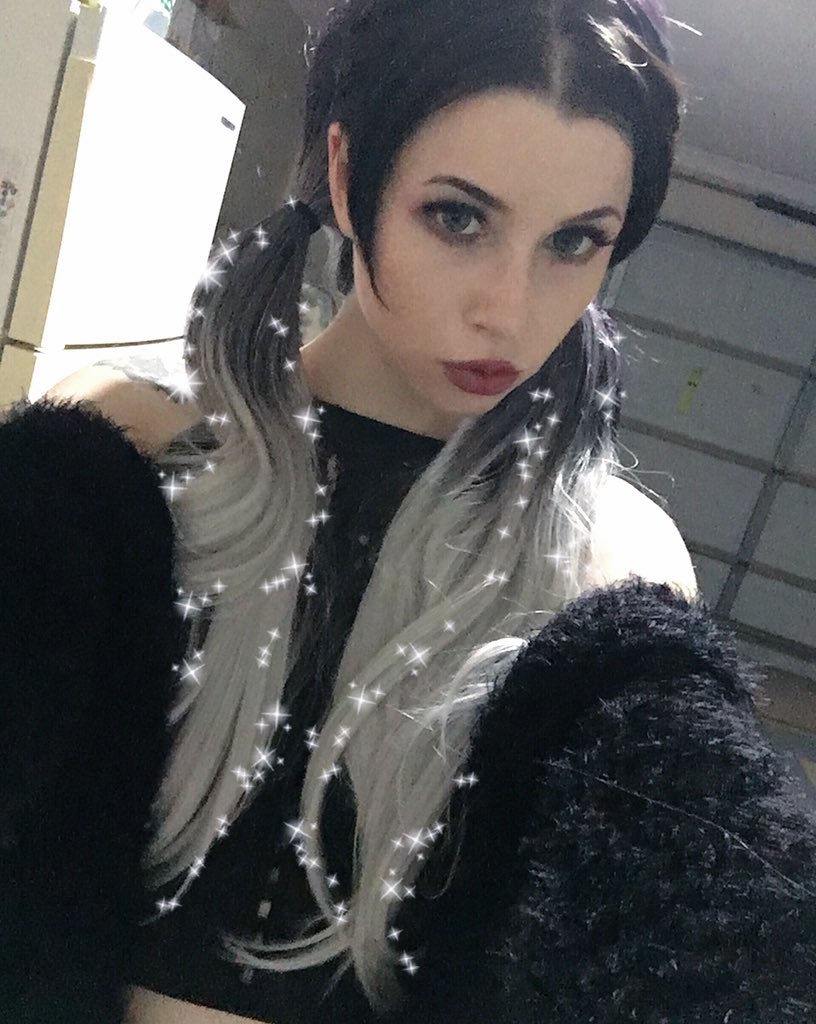 inrinity's tweet photo. there was a huge storm last night so today i dressed like it 🌧⛈💫🌚 https://t.co/epsRijAC5t