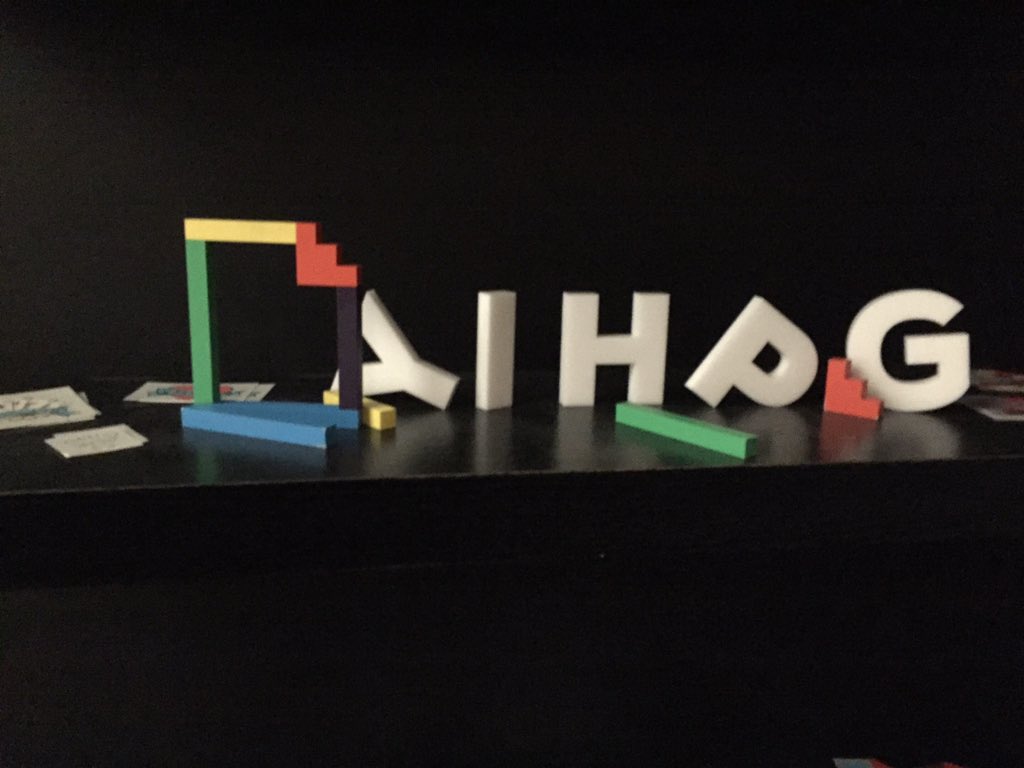 LukeMJonesy's tweet photo. Guess the office... @TheRoundNYC https://t.co/LbSZUTMPJp