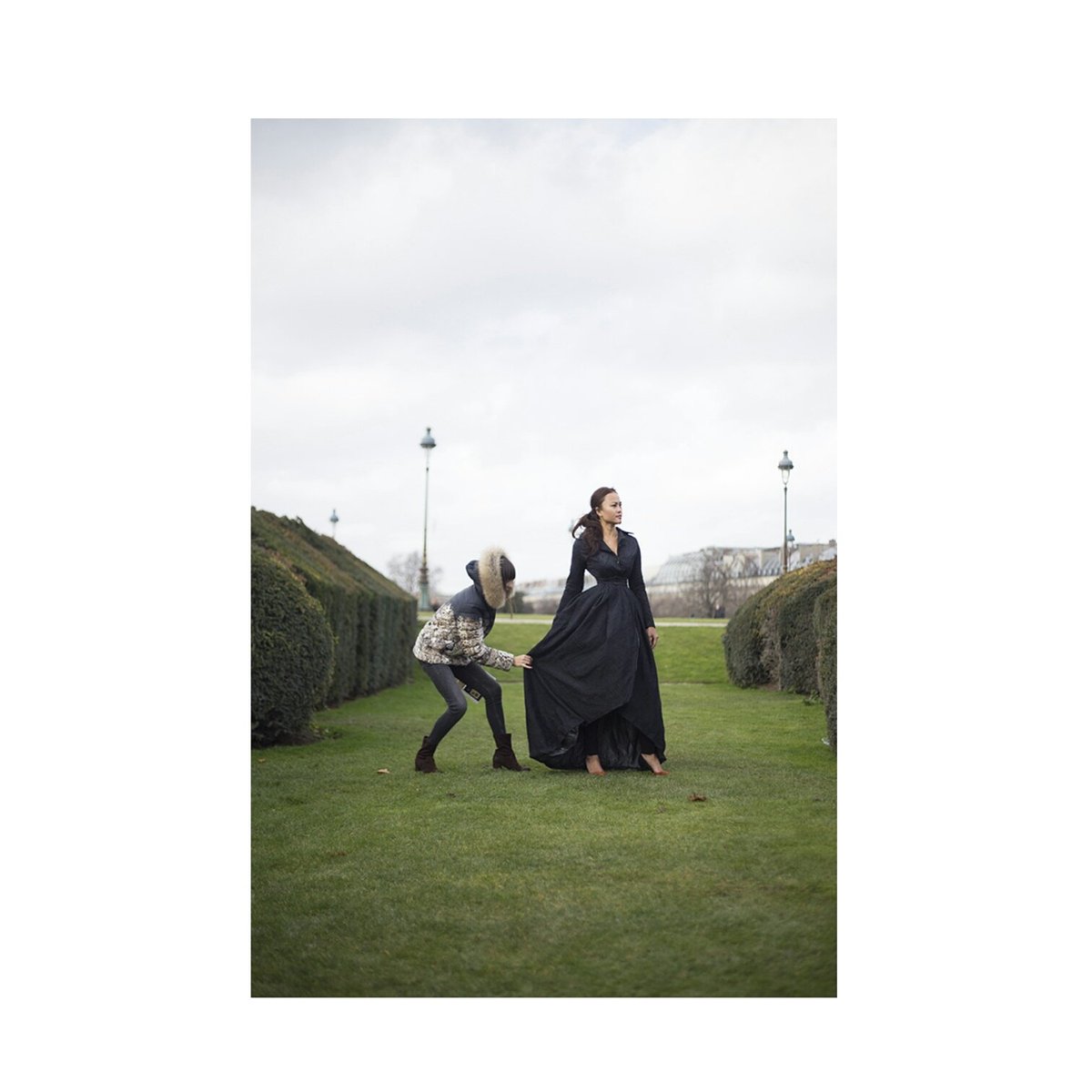 nt_fotografia_'s tweet photo. In action. #pf16 #alexrobe for #capazonia
M&V: Pia Gogenola
Model: Alex Robe fashion Designer
#FashionWeekParis https://t.co/WrvqDLHSR0