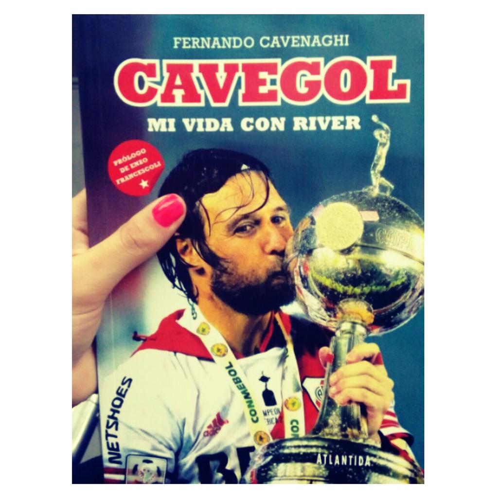 ayeriosf's tweet photo. #Reading #Toropasion #Fan 1 @Fercaveoficial https://t.co/ah6BQW7ui9