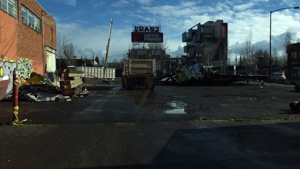 hopapalooza's tweet photo. It's a sad day. RIP the original @thedrinkinglot #CBC15 https://t.co/pWpqTb0E1m