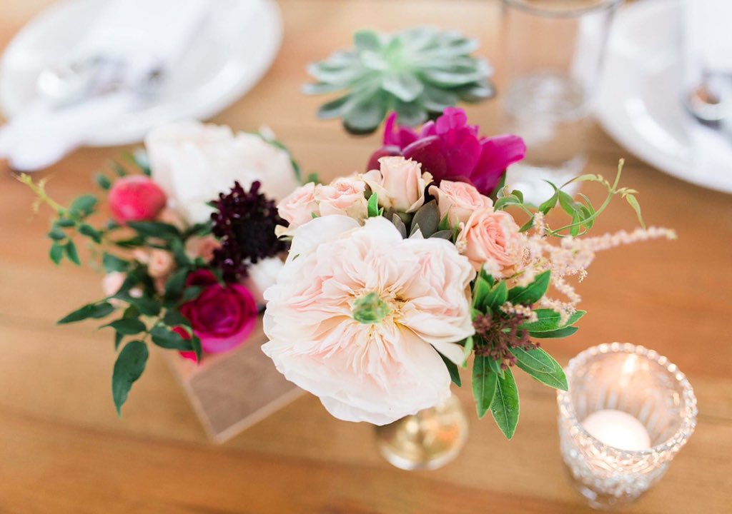 SwankTableFL's tweet image. #Farm chic all wrapped up in one centerpiece. #TBT is dedicated to this beauty!