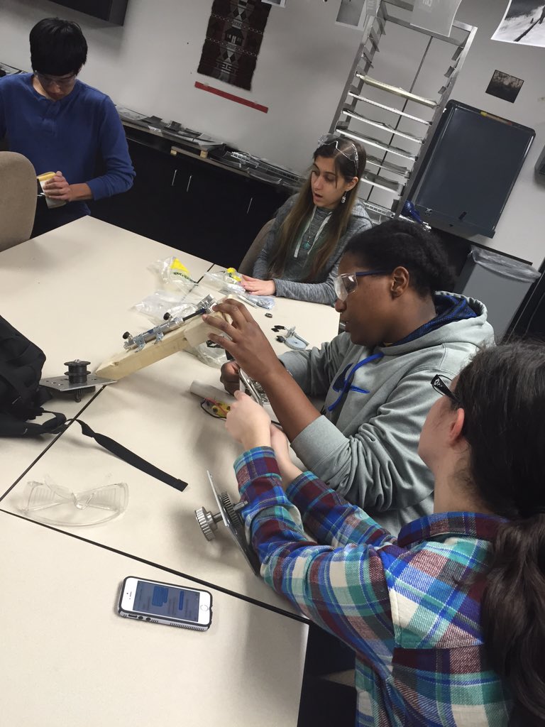 BlakeBearbotics's tweet photo. BEARBOTICS TWITTER IS BACK IN ACTION #bearbotics #getpumped https://t.co/rYjHnkVjOz