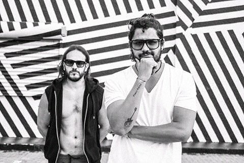 ESTADICHO_'s tweet photo. @DanielUofficial y @TOp8oficial nos presentan a @hellootoproject | #DamosBuenasNoticias
☛ … https://t.co/lPBHi1hxMh https://t.co/X3X9cMnUOg