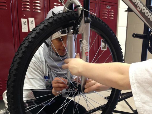 StemNewsDesk's tweet image. Greater #Cincinnati #STEMCollaborative uses #bicycles to teach #STEM | bit.ly/1PIITj1 | #science @WCPO