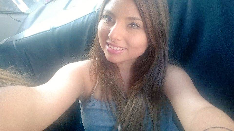 CarybelOficial's tweet photo. Ayayay amorcito, me dejaste tan solita, triste, sola y abandonada :) #nuevacancion #amorcito #chicasdelsol https://t.co/jPLh2SLF1i