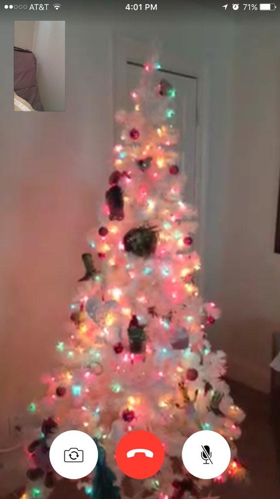 saigeliza's tweet photo. Jada thinks it is still Christmas btw this is today and the tree still isn't down https://t.co/3hv0kOYDOR