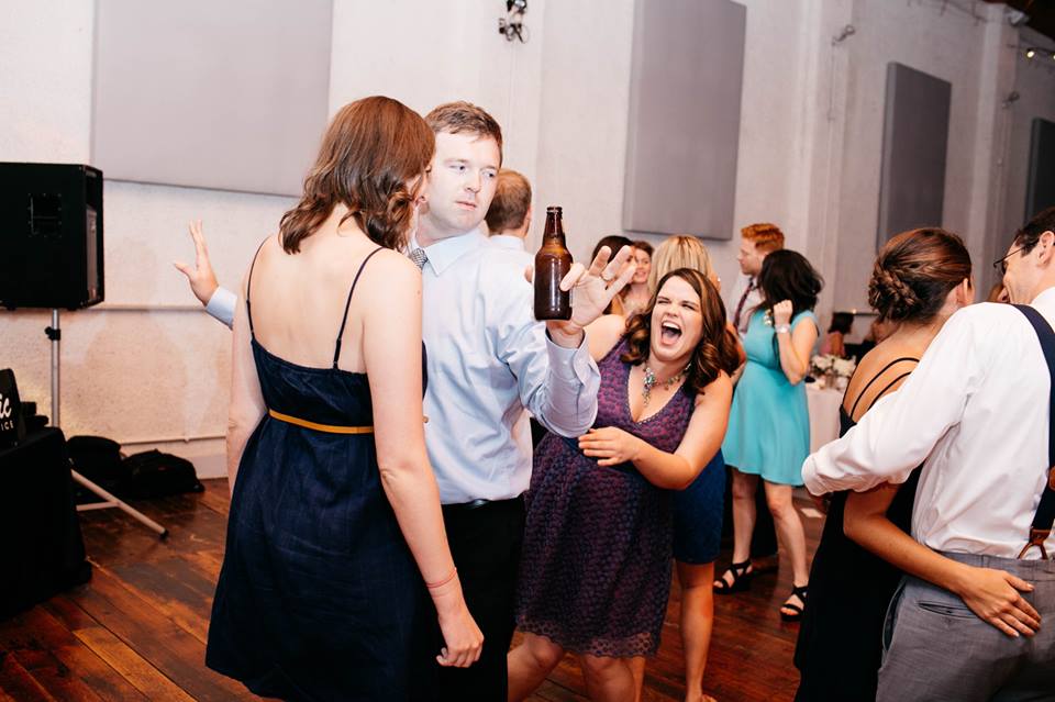 thirdwheelshow's tweet photo. Happy Third Wheel Thursday! Please share in the pain of attending a wedding by your lonesome. #twt #thirdwheelshow https://t.co/tpERKsiyAS