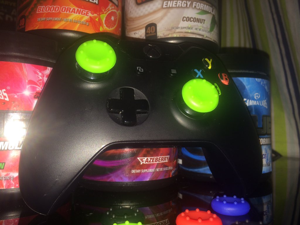 SynicalGrips's tweet photo. Good evening #TeamSynical!! https://t.co/7p9npH6n3D