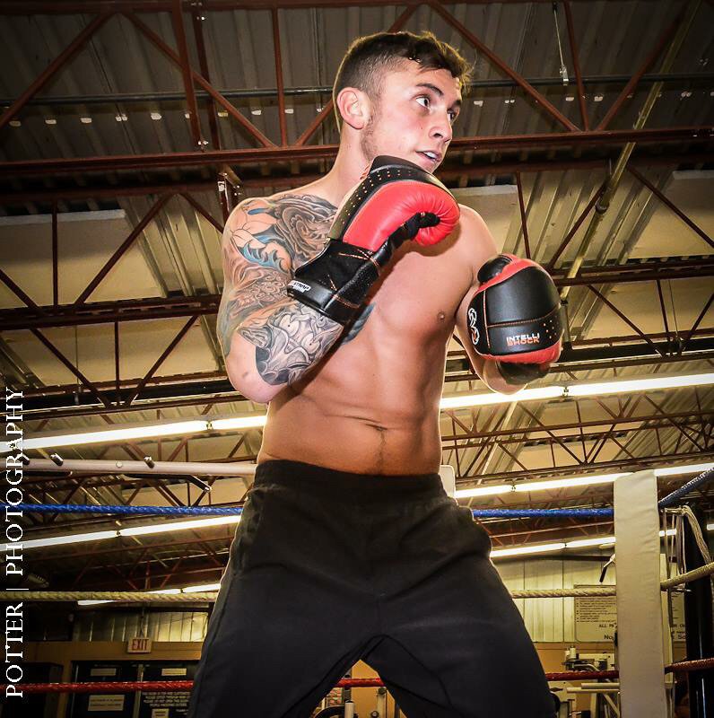 Dynamboxing's tweet image. Come meet our Professional Boxer who is training hard for his next fight!!