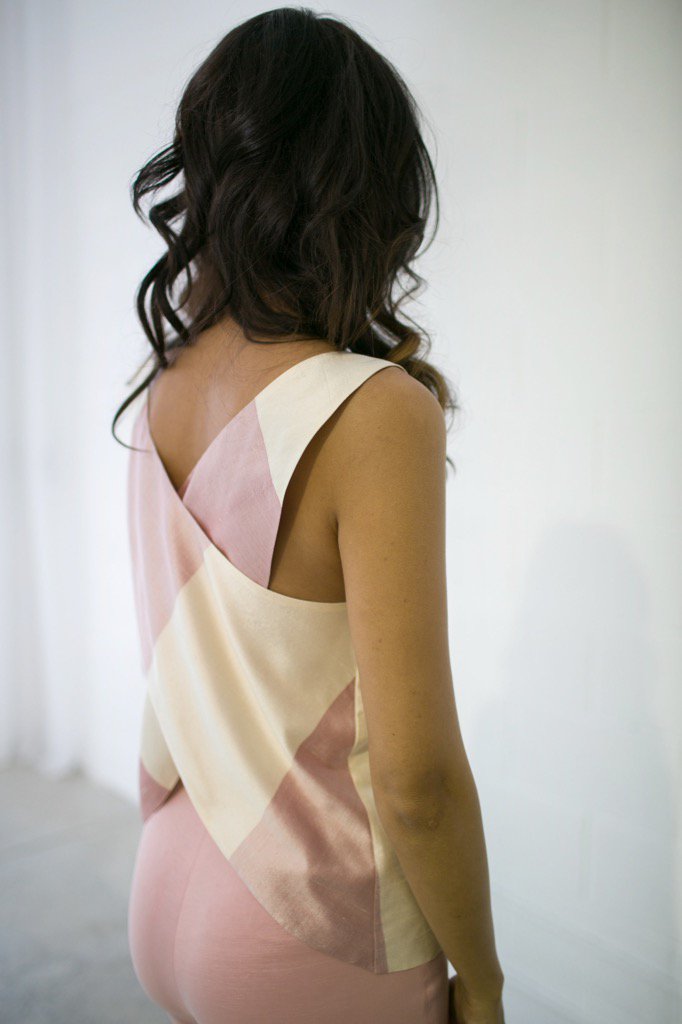 AlexLinfashion's tweet image. @kourtneykardash would look adorbs in this #alexandralin look! Would love to send it to you xo