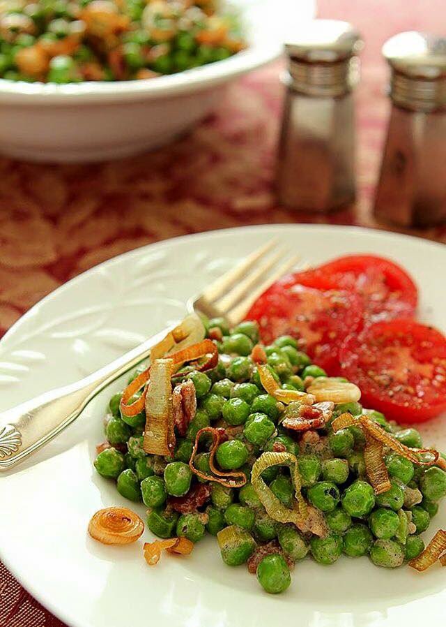 HipVeggies's tweet photo. Peas with bacon and crispy leeks https://t.co/hYhtKBSEQx #leeksonfleek https://t.co/WEg8UEwtpv