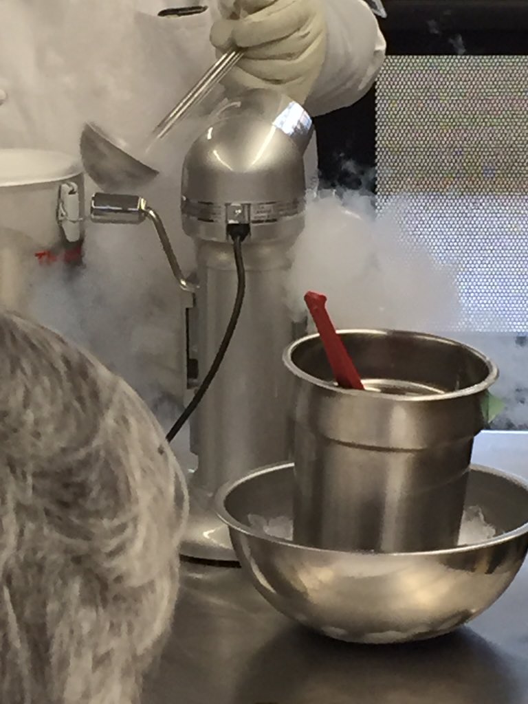 hebchef's tweet photo. Liquid nitrogen ice cream making... We also froze a few pieces of pepperoni. https://t.co/2fYBp3uvNd