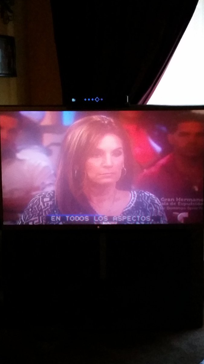 summersunn31's tweet photo. Lol caitlyn Jenner doppelganger!  This woman was on a television show called caso cerrado #CaitlynJenner https://t.co/1pz0uB5f51