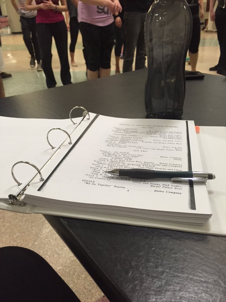 jmance4's tweet photo. My year off turned into 7 months #theysuckedmebackin 🎭🤓 https://t.co/djunohMXqb