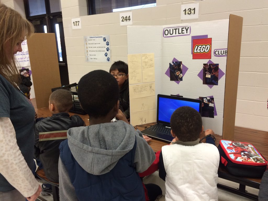 AliefScience's tweet photo. @OutleyScience has joined us @OwensInt to show parents #aliefstem in elementary #aliefsciencefair https://t.co/ihZrdRjmLd