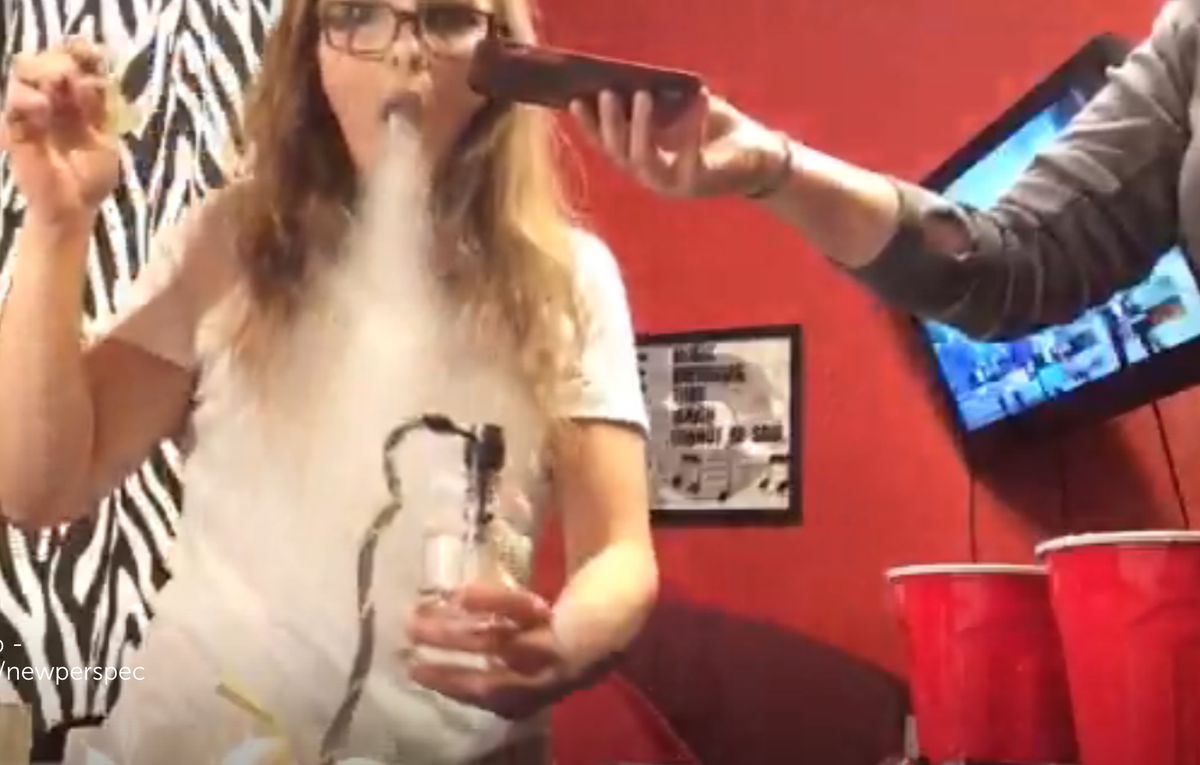 ROORFan420's tweet photo. You guys I found @KaylaS_710 's glasses, they are on her head! #Halfgramdab https://t.co/av8hYzufzn