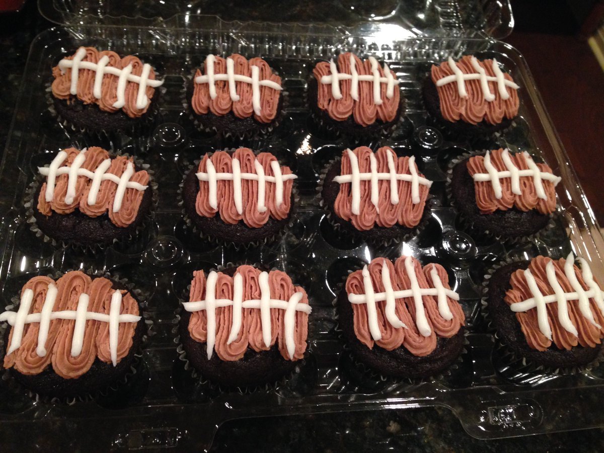 ChocoLatteATX's tweet photo. Super Bowl is only 2 weekends away! Order some chocolate cupcakes ASAP at https://t.co/RX9QC58IFn #chocolate https://t.co/oaXjvjQTlq