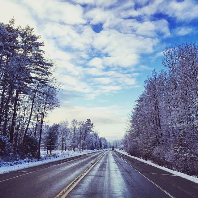 lyft's tweet photo. Win $1K Lyft credit (@Shell_OnTheRoad gas for drivers!) by sharing a pic #FromWhereILyft: https://t.co/DhPl4Ee81y https://t.co/9hEekIUPmE