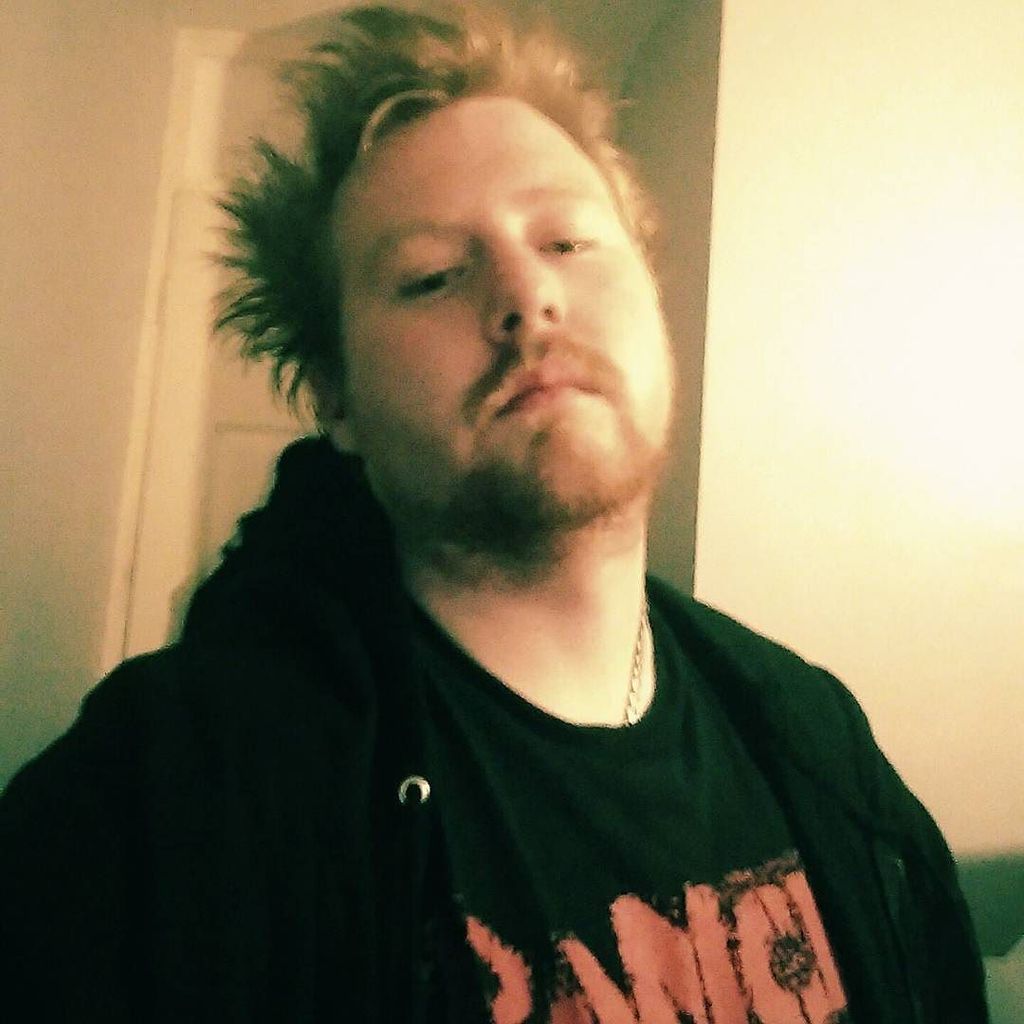 MiltonKeyn_es's tweet image. @miltonkeyn_es by ixxginjaxxi Thankyou @craufurdarms for making my week, #Capdown #petrolgirls #faintestidea #crauf…