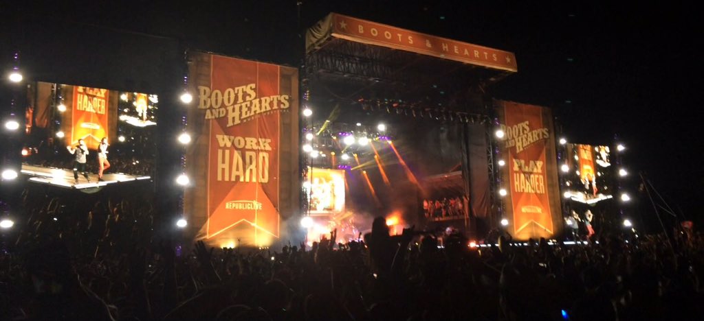 blakesepkowski's tweet photo. @BootsandHearts easily one of the best weekends of summerππΌ #BootsThrowback https://t.co/qxvWLB5Oqn