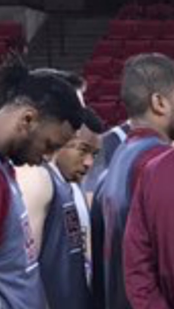 jMattFrye's tweet photo. What up B! @thathooper22 #DUHoops https://t.co/gypDiq3QVK
