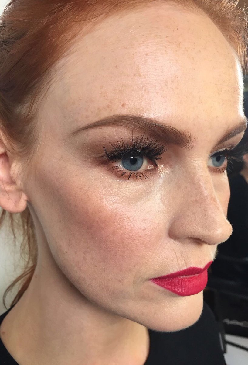 MAC_Beatriz_C's tweet photo. Mostrando la tendencias SS2016 Masterclass Puebla 💄💋 
 #brokendoll y #lustre #trendalert  #extremelashes https://t.co/vTxCpXrg5U
