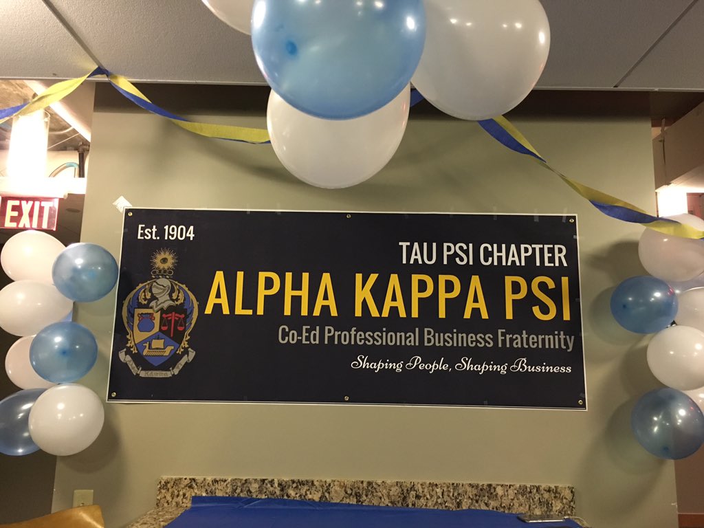 akpsiuh's tweet photo. It's not too late to join us for our social event! Calhoun Lofts until 8 pm! #BauerRushWeek #UH17 #UH18 #UH19 https://t.co/5sRJ27ZQiB