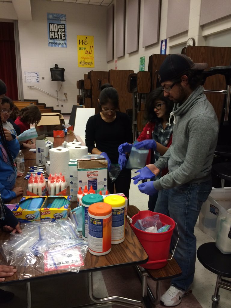 AliefScience's tweet photo. Thank you @HicksScience1 @OutleyScience @girlstart @UHouston for joining us @OwensInt #aliefsciencefair https://t.co/SMFUP9lNFB