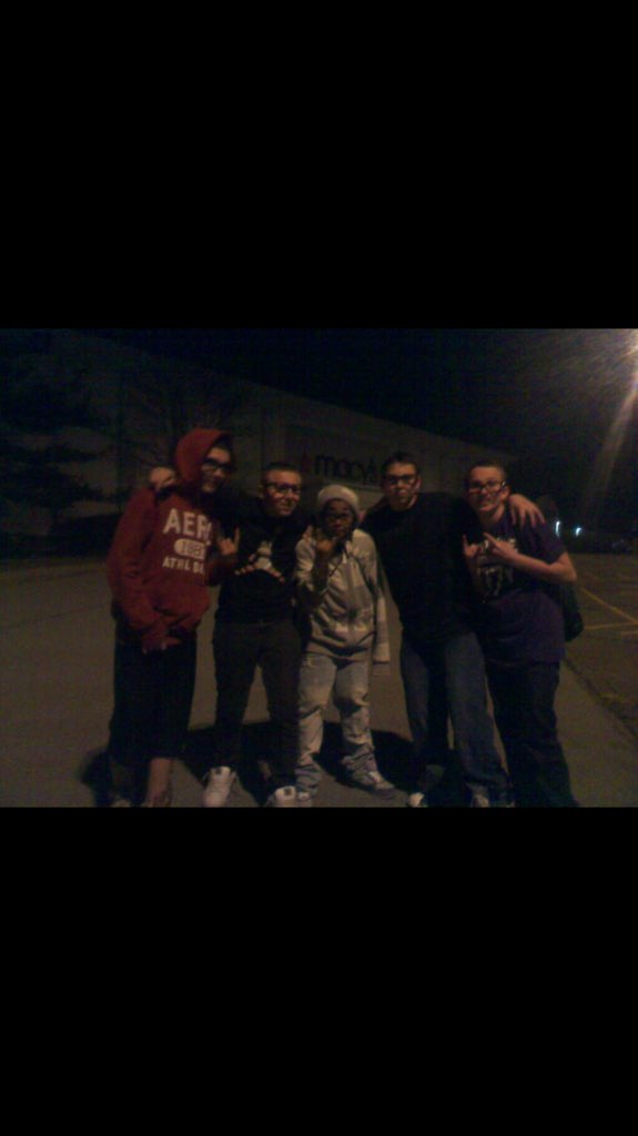 Scubaaa_'s tweet image. #tbt Happy birthday fam you already know I had to throw it way back 😂😂@Dylan_Direnna