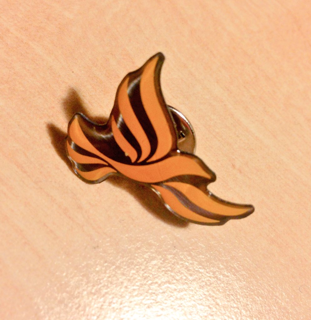 MDNPLY's tweet photo. Join the Liberal Youth for just £1 and you too can own a shiny badge! https://t.co/X5TLJDL0sB