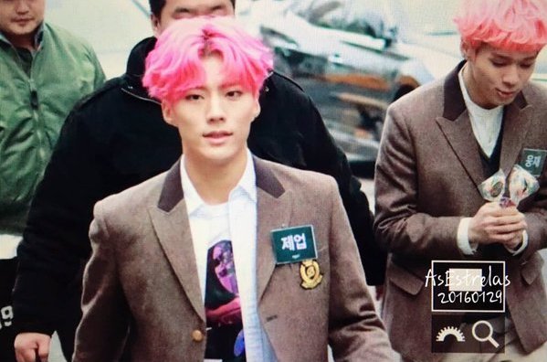ImfactVnzla's tweet photo. [PREVIEW] 29.01.16 | Jeup camino al Music Bank
(cr. asestrelasstar) #IMFACT #WelcomeIMFACT #Kpop https://t.co/aYRy3YvNGe