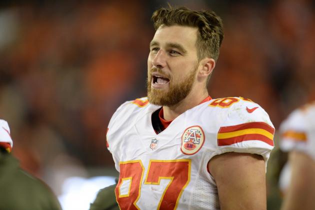 BleacherReport's tweet photo. Chiefs TE Travis Kelce to star in dating competition series called ‘Catching Kelce’ https://t.co/1MOPRGvRCp https://t.co/CkJYxTGwIE