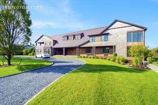 456DEVGROUP's tweet photo. @456DEVGROUP and #100crescent mentioned on @BloombergRadio today. Thanks to @CoryTV for the #shoutout. #TheHamptons https://t.co/J0XoQKgO8n