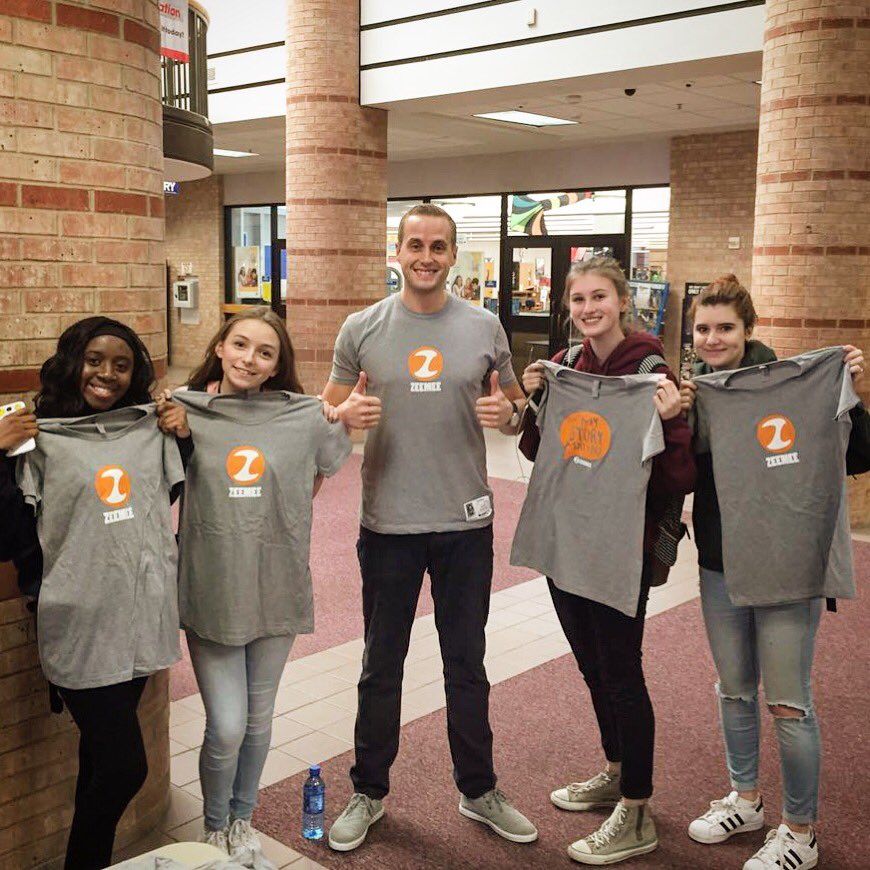 devinwithzeemee's tweet photo. #AllenHigh getting some @zeemeeapp #knowledge #getseen https://t.co/hUjrcSRUwN