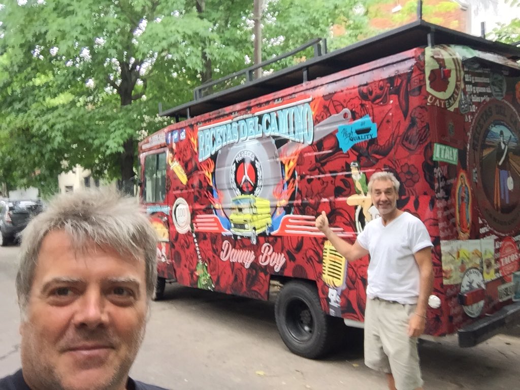 JuanchiBaleiron's tweet photo. Se viene el Foodtruck del rock y de la felicidad!!! Tacos del camino!!! Con @DannyBoyamil https://t.co/UqU1eDex40
