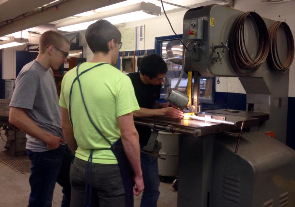 CWRUBaja's tweet photo. We're back for the spring semester! Busy with machining, breaking in the new engine, and educating new members! https://t.co/yfzJvVgxgx
