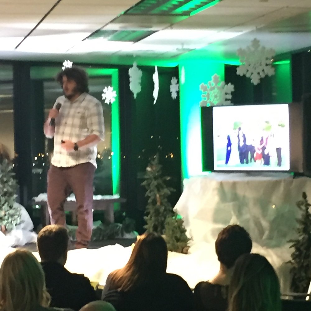 McNary's tweet photo. My new pal @titoyooo talking on going to be "extreme" in everything you do. #learn #entrelife #base3 @gobase3 https://t.co/YlIXGi3O7F