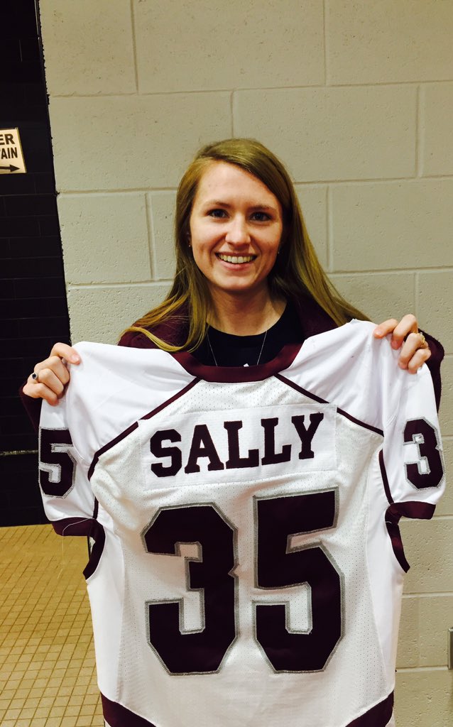 HailStateReward's tweet photo. Ever wanted a customized jersey with YOUR name on it?? Sally just got hers for free - all for being an HSR member! https://t.co/mfMJEq3wgR
