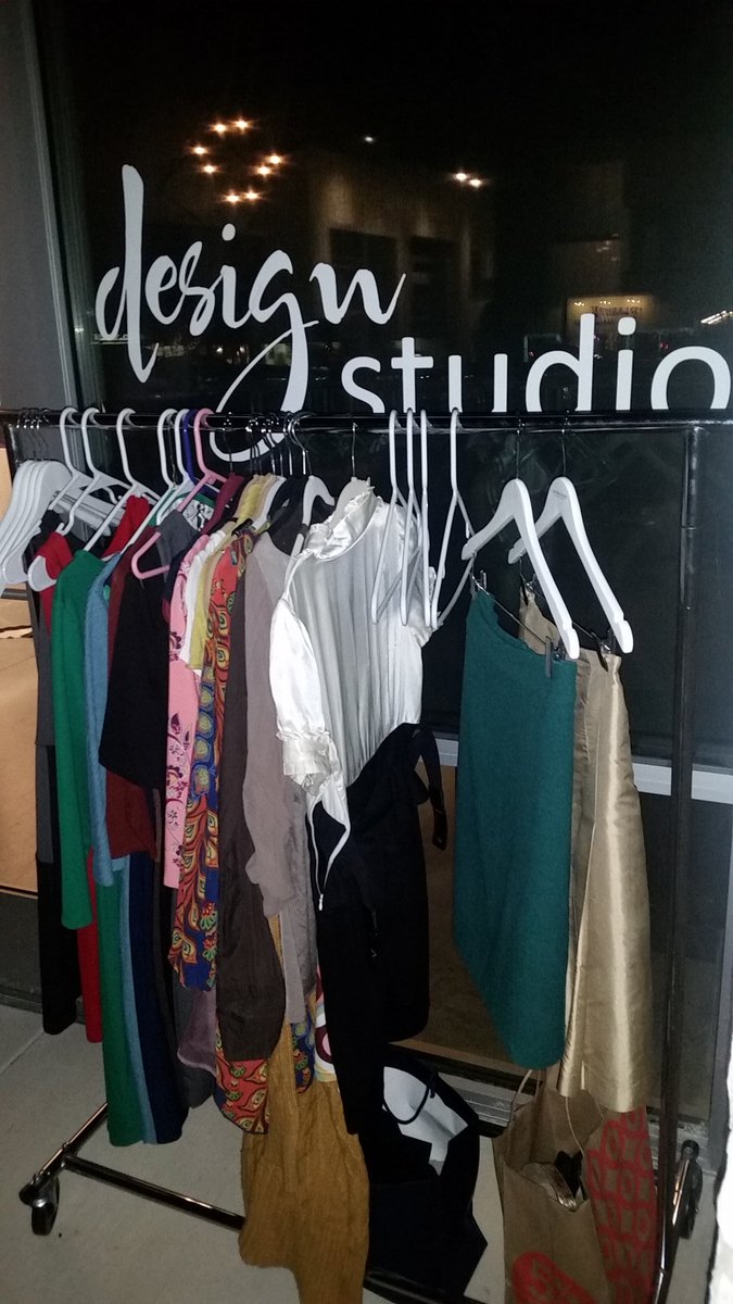 CAclosetsSA_ATX's tweet photo. We cant wait to give @DFS_ATX all these #donations from the #austinhome #tradeparty tonight! #ccthcgivesback https://t.co/SajOcP66Gf