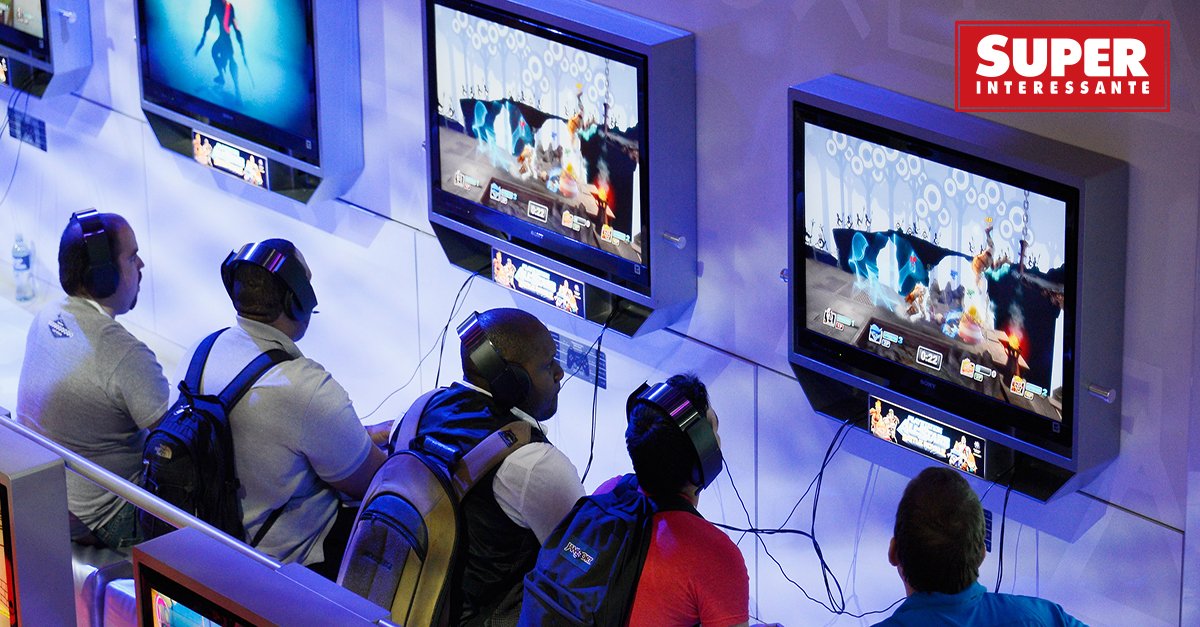 revistasuper's tweet image. No seu bolso, na sua sala ou em museus, os videogames dominaram o mundo. 
abr.ai/1NxjYqJ