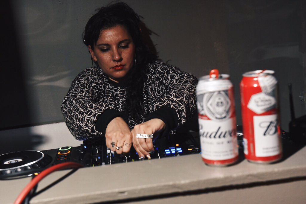 thefader's tweet photo. Starting the #FADER101 issue release party off right with double vibes from @JubileeDJ and @Budweiser 💥🍻💥 https://t.co/hE62h7BhTE